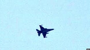 دیده شدن یک جنگنده در آسمان تهران