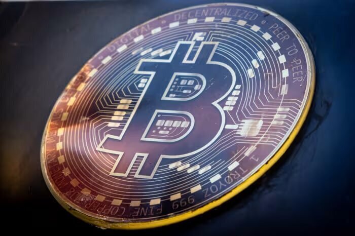 چشم بیت کوین ضعیف شد