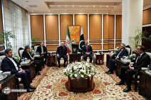 فرود اضطراری هواپیمای تیم مذاکرات در مشهد/ ماجرا چه بود؟