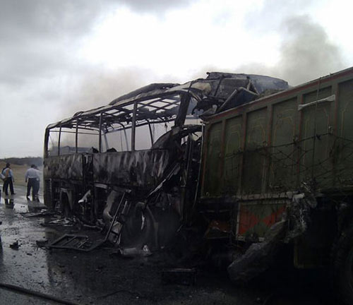 tasadof otobus soukhteh-1