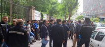 اعتراض کارمندهای شرکت بهره‌برداری مترو / امروز جلوی شورای شهر تهران چه خبر بود؟