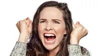 خواهرم توان کنترل خشم‌اش را ندارد و فرزند 5ساله اش را کتک می زند؛ با او چه کنیم؟