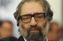 کیمیایی کارگردان تئاتر شد