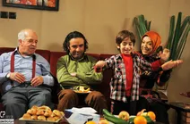 بخند ولی یاد نگیر!