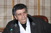 منوچهر والی‌زاده: همزاد رادیو هستم