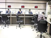 پشت پرده کاهش سپرده گذاری مردم در اردیبهشت /وضع سپرده ها در 13 بانک