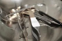 چهار شبانه‌روز روی تخت جراحی
