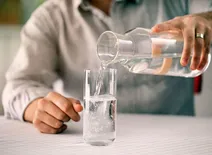 تشنگی را جدی بگیرید این آخرین هشدار بدن است