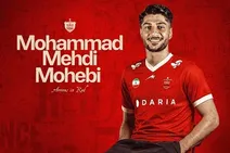 محبی در جمع سرخ‌پوشان