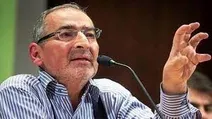 توییت صادق زیباکلام در مورد نان سنگک دوران پهلوی و واکنش عبدالله گنجی