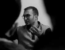 وحید اشتری: سیلی به یک سرباز را افشا کردم، بعد سه سال هنوز درگیرم