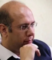 صداپیشه جناب خان: او از من حاضرجواب‌تر است