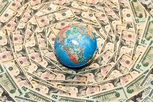 اقتصاد ایران در دوراهی سرنوشت؛ از «سقوط در محاصره» تا «نفس تازه صلح سرد»
