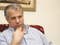 68 سال زندگی علی پروین* رد 500 هزار دلار به خاطر حرف مادر