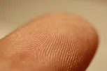 آیا هکرها می‌توانند از روی عکس، اثر انگشت شما را سرقت کنند؟