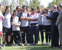 کی‌روش را ترسانده بودند
