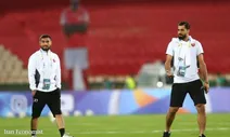 خوشحالی گل زنی برای درآوردن حرص کی‌روش کم بود، پز دادن ماشین ۱۰۰ میلیاردی هم به آن اضافه شد!