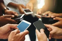 شما نظر بدهید / آیا استیضاح وزیر ارتباطات به دلیل بازگشایی اینترنت منطقی است؟