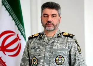 مردم در جنگ زندگی می‌کنیم باید خود را تجهیز کنیم