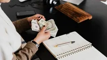 دو بانک به بازار ارز مسافرتی وارد شدند